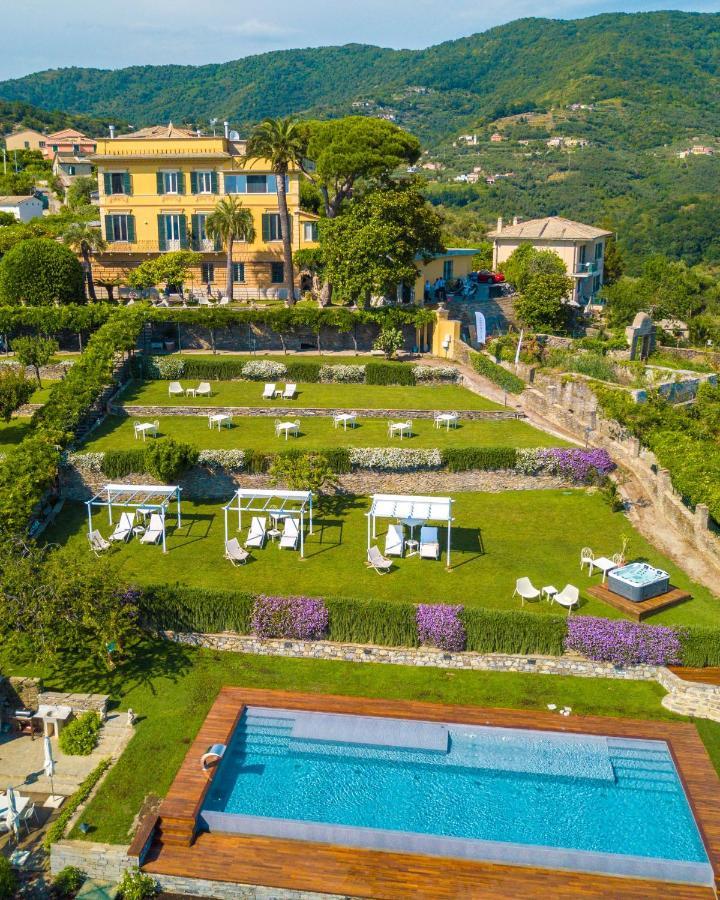 Villa Riviera Resort Lavagna Bagian luar foto