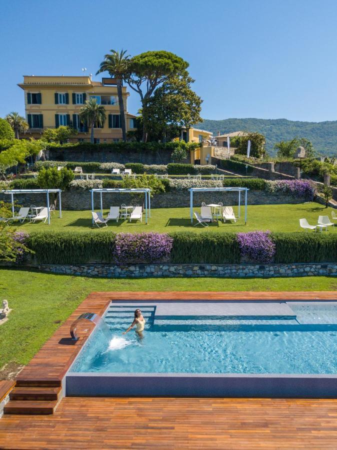 Villa Riviera Resort Lavagna Bagian luar foto